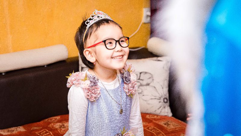счастливый ребенок, новый год