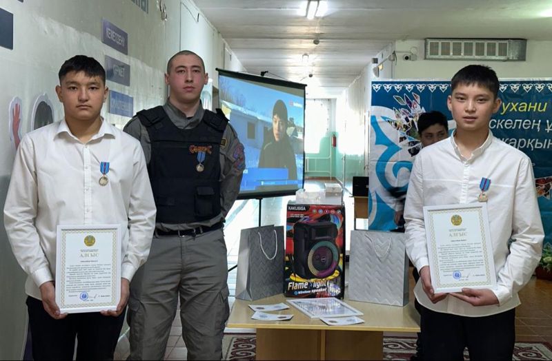 Өрттегі батылдығы мен батырдығы үшін үш қарағандылық марапатталды Өрттегі батылдығы мен батырдығы үшін үш қарағандылық марапатталды