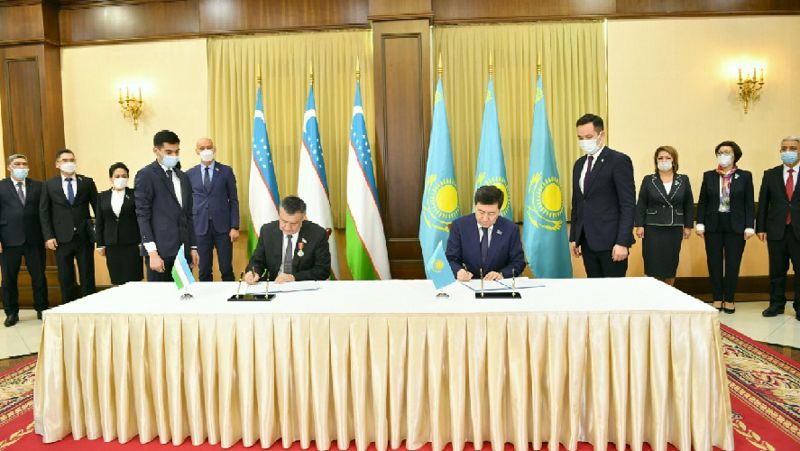 Өзбекстан, Қазақстан, мәжіліс, парламент
