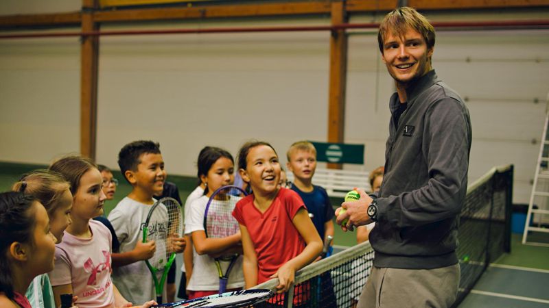 участники ATP-250 провели мастер-класс для юных теннисистов 