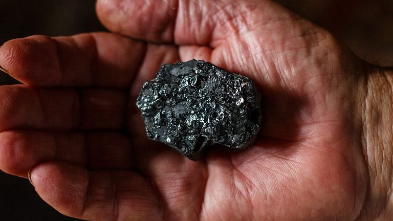 Монгольская компания впервые провели торги углем на бирже