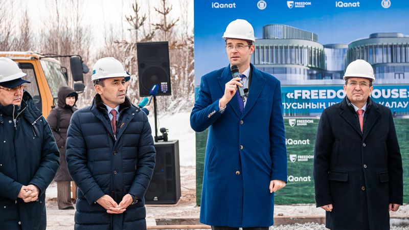 Турлов профинансировал строительство кампуса школы IQanat в дар сельским детям