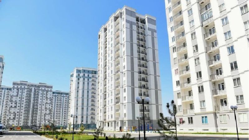 Самарканд выпала с балкона 10 этажа 1,5-годовая девочка