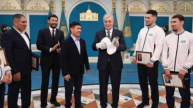 Боксеры на встрече с Президентом Бокс Турнир Ел Орда Кап