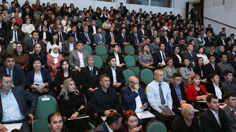 На западе Казахстана отметили лучших представителей социально ответственного бизнеса