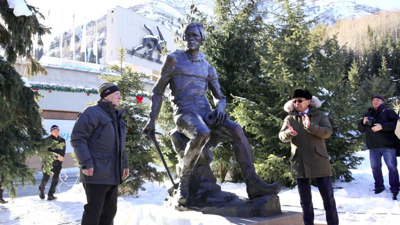 Анатолий букреев фото