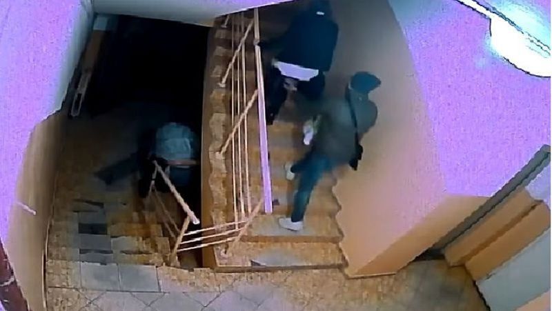 подъезд нур-султан, несовершеннолетняя, студент, приставание, суд, арест