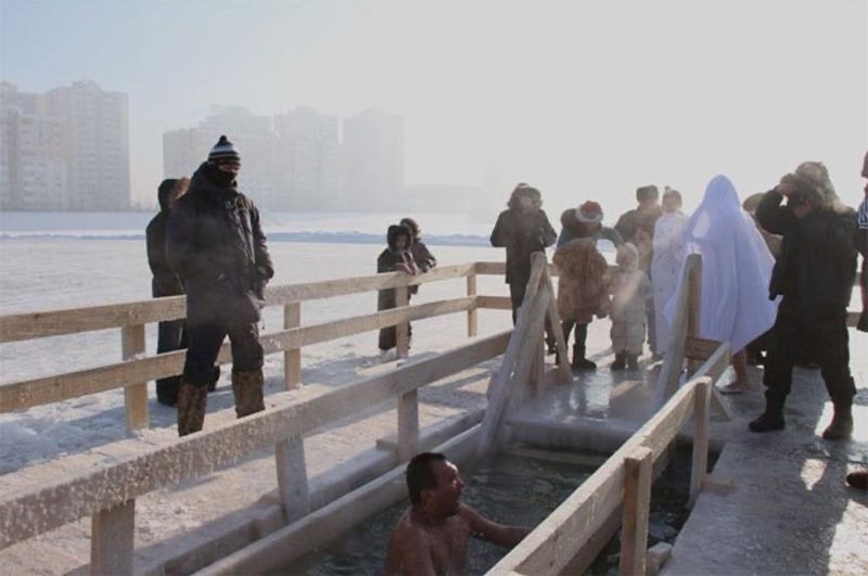 Астанада Крещение мерекесіне орай суға түсуге арналған орындар