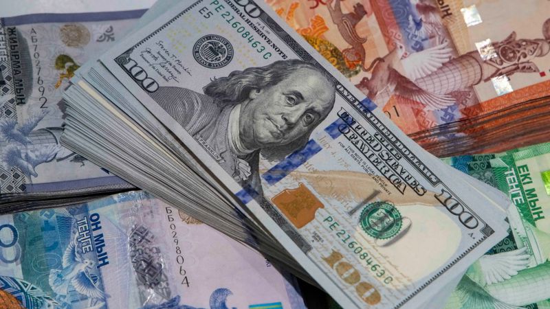 Курс валют на 28 января в обменниках Казахстана
