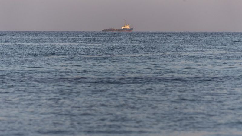 танкер с нефтью добыча, промышленность