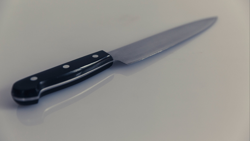 Женщина ударила супруга ножом в ВКО