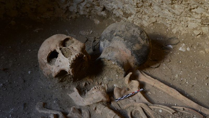 В Мангистау безжалостно уничтожают археологические памятники