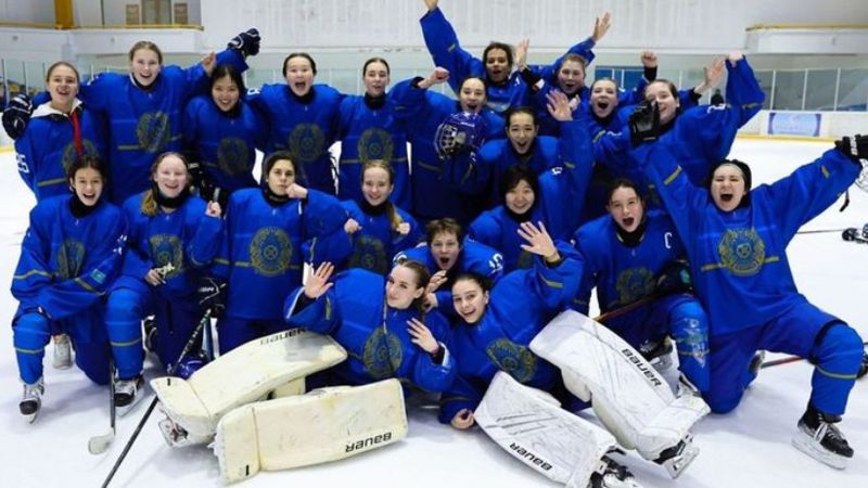 Казахстанские хоккеистки выиграл юниорский чемпионат мира