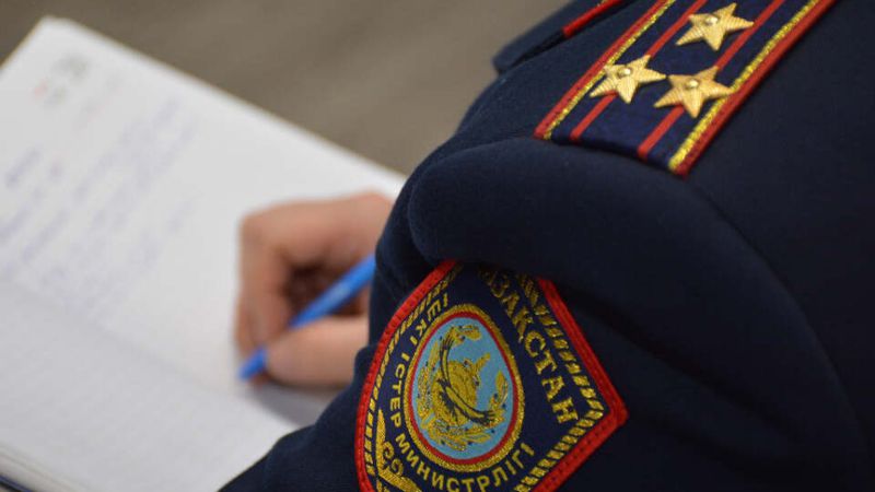 Полиция Есірткі саудасымен айналысқан адамдар ұсталды