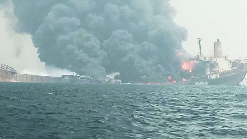 нефтяное судно пожар взрыв