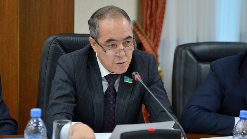 Прекращены полномочия сенатора Наримана Турегалиева