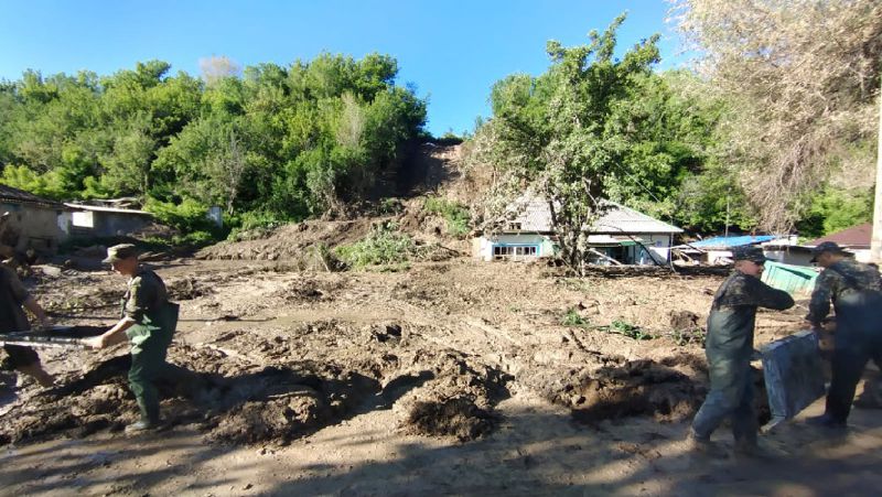 Ликвидация последействия селя в Текели, фото - Новости Zakon.kz от 16.05.2022 18:36