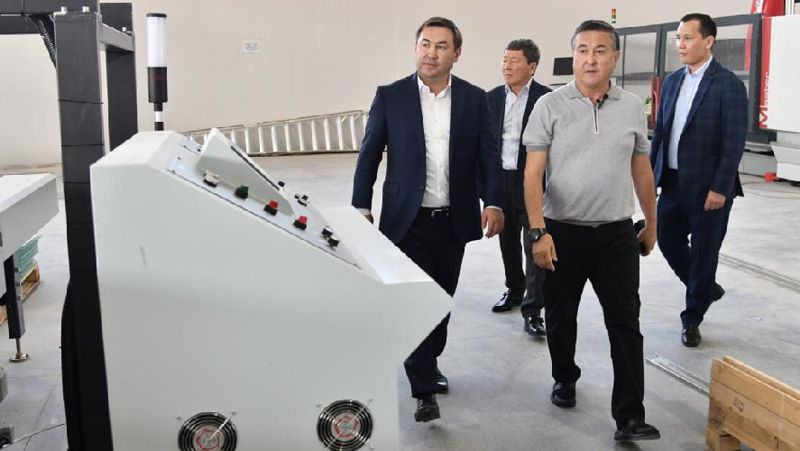 осмотр предприятия завод