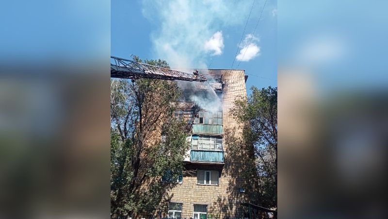 4 балкона горели в Караганде