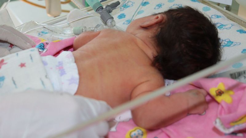 Врачи-неонатологи спасли младенца с пневмонией в Алматы, фото - Новости Zakon.kz от 20.07.2023 15:40