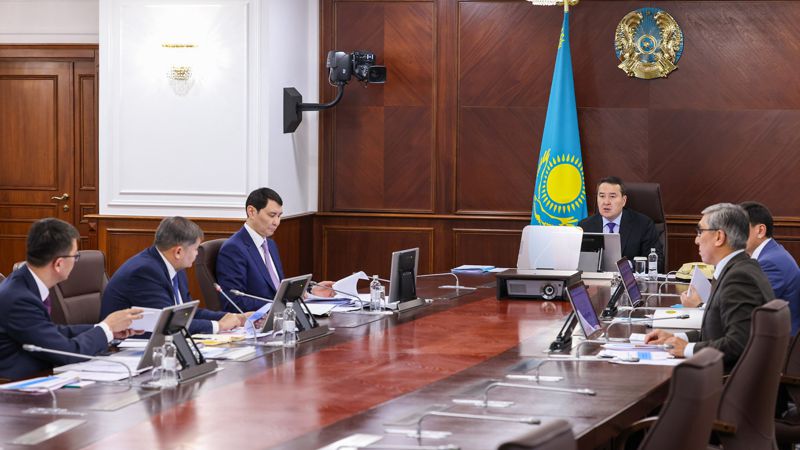 Үкіметте Жоғары ғылыми-техникалық комиссияның отырысы өтті Отырыс