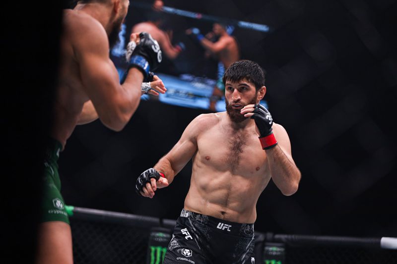 Казахстанский боец побывал на UFC 294 и поделился эмоциям
