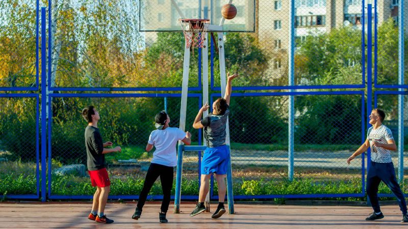 игра в баскетбол Спортсмены и тренеры Восточного Казахстана выступают "за" продление полномочий акима области