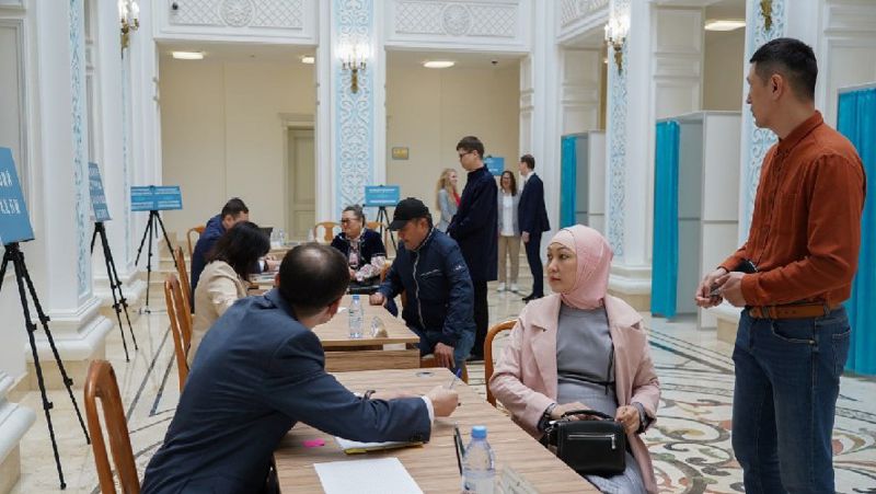 казахстанцы голосую за рубежом 