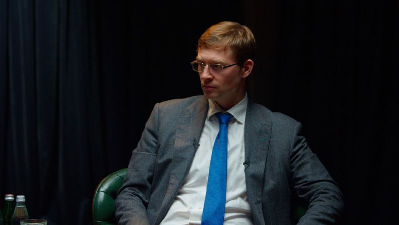 в новом выпуске FreedomTalks: как каждой работающей семье купить квартиру