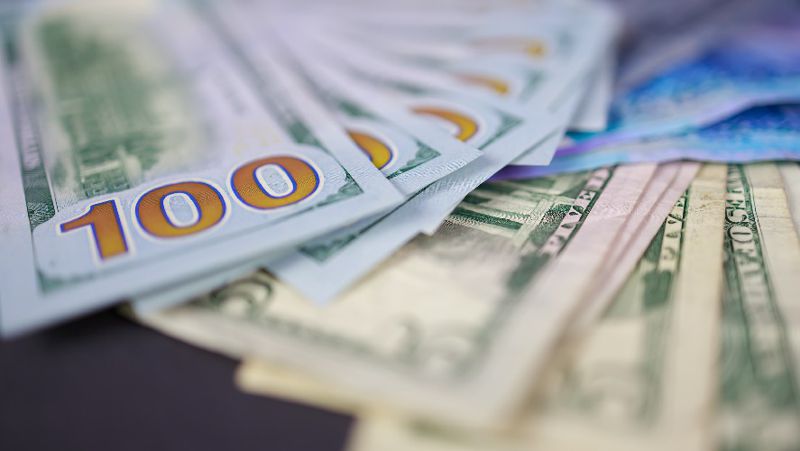 доллары торги на бирже