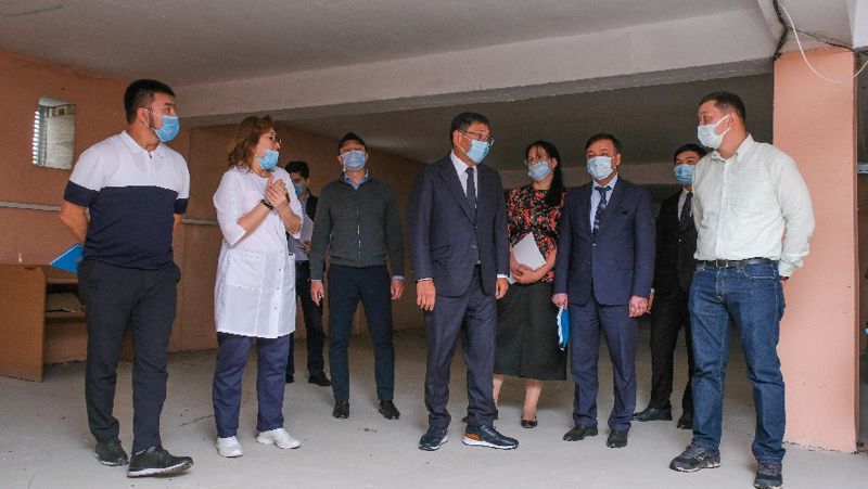 Ерболат Досаев посетил ряд объектов здравоохранения Алматы